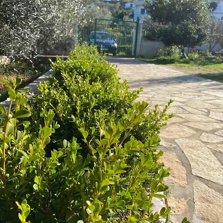Besnike Hoxha Apartments * كساميل