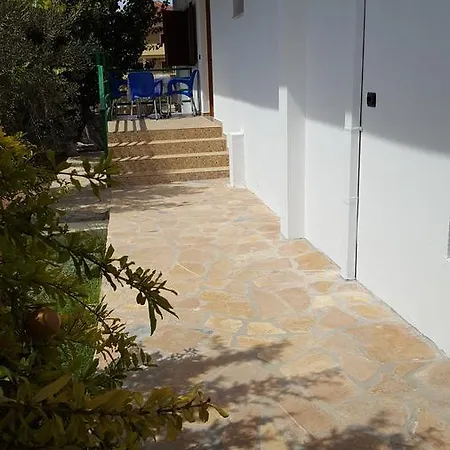 Besnike Hoxha Apartments *