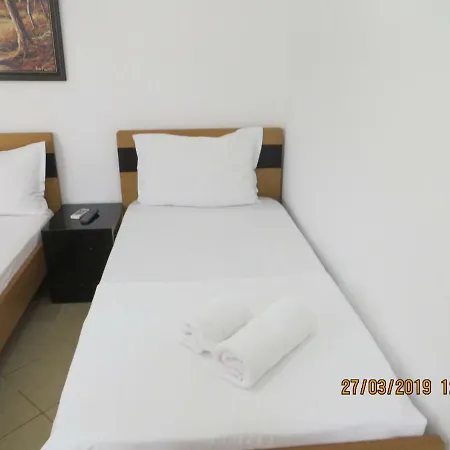 Besnike Hoxha Apartments * كساميل